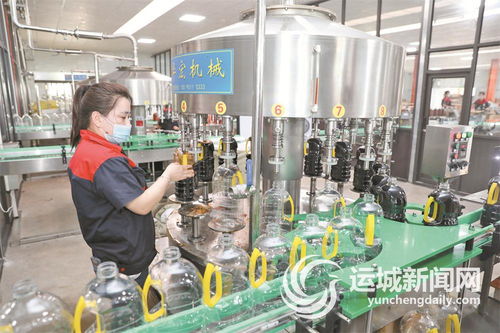 山西万和味业 匠心酿造，灌装车间的食醋品质密码